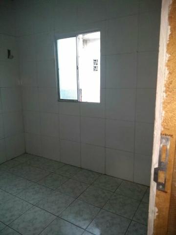 Aluga-se casa na vila Tamandaré