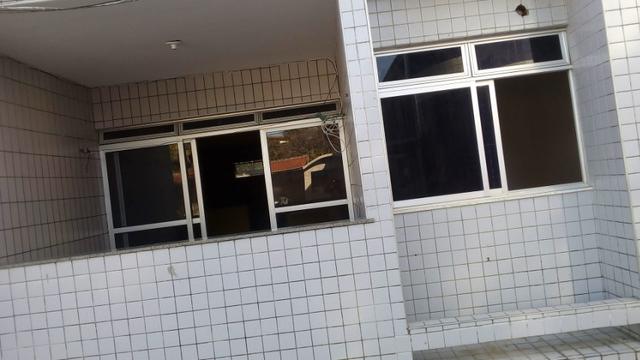 Aluga-se apartamento térreo na Tabuba