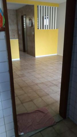Aluga-se apartamento térreo na Tabuba - Foto 14