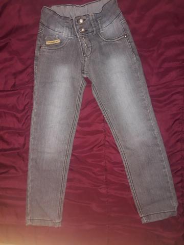Roupas tamanho 6