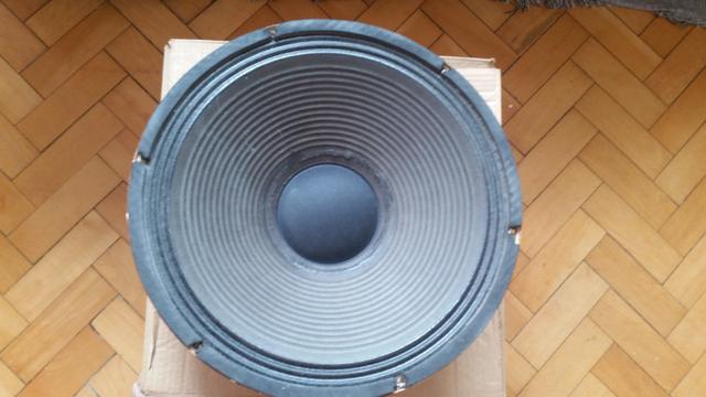 Alto falante 15