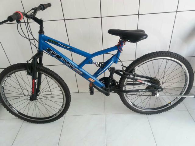 Barbada! bicicleta semi nova aro 26!!! - Foto 2