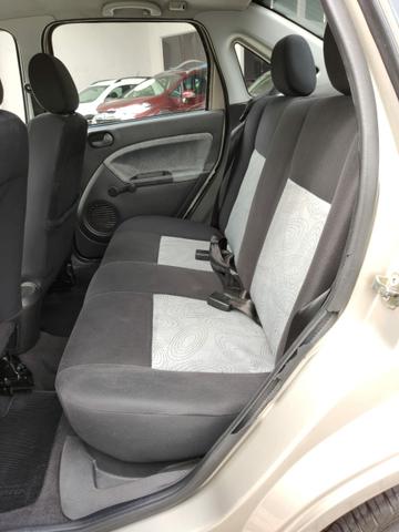 Ford Fiesta Sedan - Foto 12