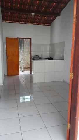 Alugo Casa c/ 2 quartos em Caucaia - Foto 2