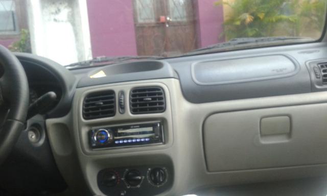 Renault Clio Sedan bem conservado (negociável) - Foto 2