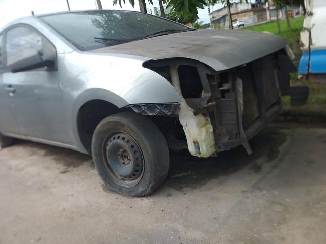 Vendo as peças do Sentra - Foto 3