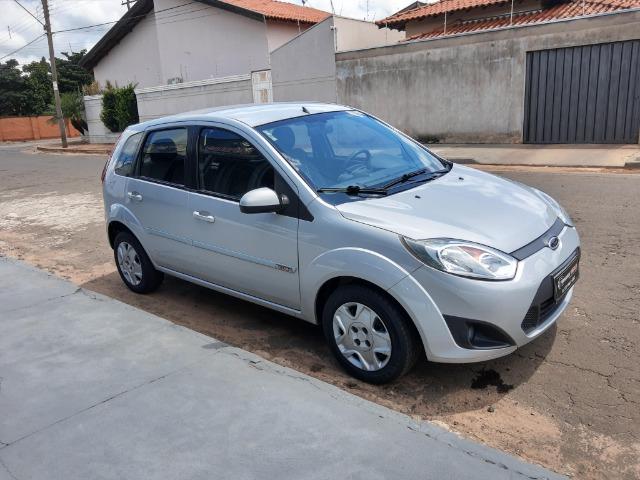 Ford fiesta hatch 1.6 flex completo!!!
