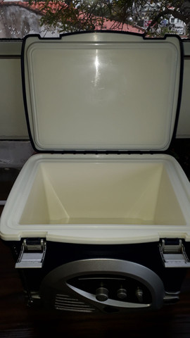 Radio/cooler para pesca - Foto 6