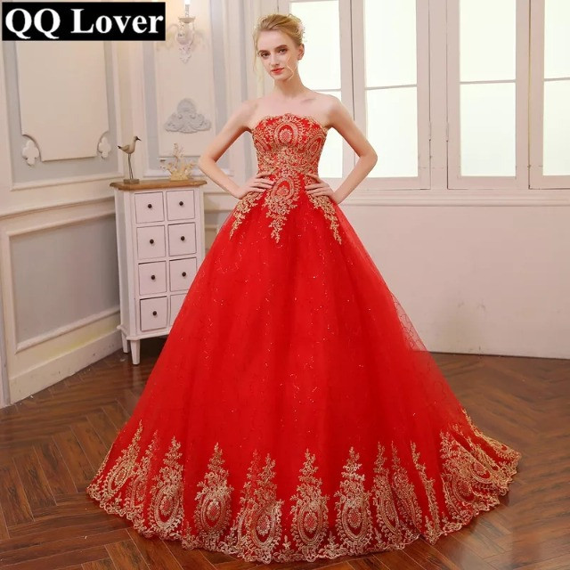 vestido de debutante vermelho com dourado