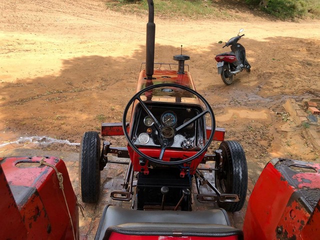 TRATOR MASSEY FERGUSON 265 