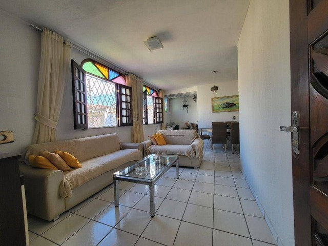 Casa plana com 4 quartos à venda,114 m², fins comercial e residencial- cidade dos Funcioná