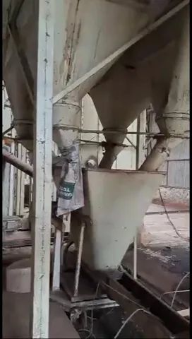 Fábrica de ração 3500kg hora - usada funcionando 