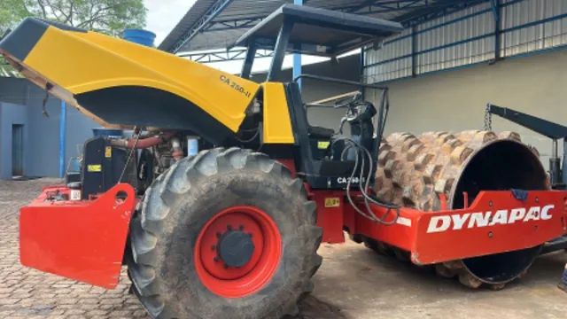 Vende se Rolo Compactador Dynapac Pata - Foto 3