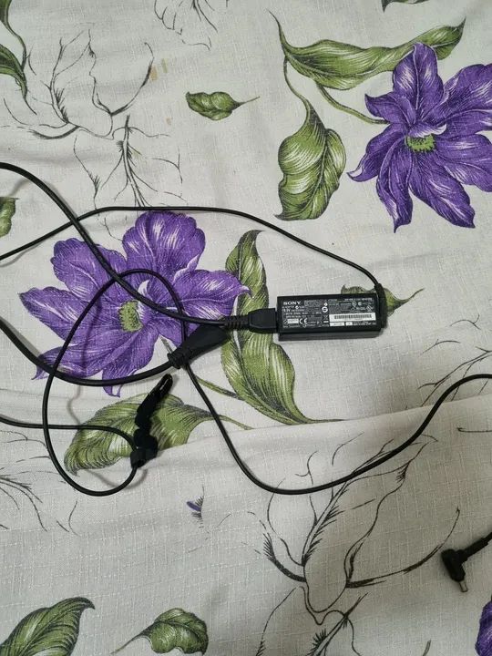 Fonte de Alimentação Sony 19.5V para Notebook - Foto 3