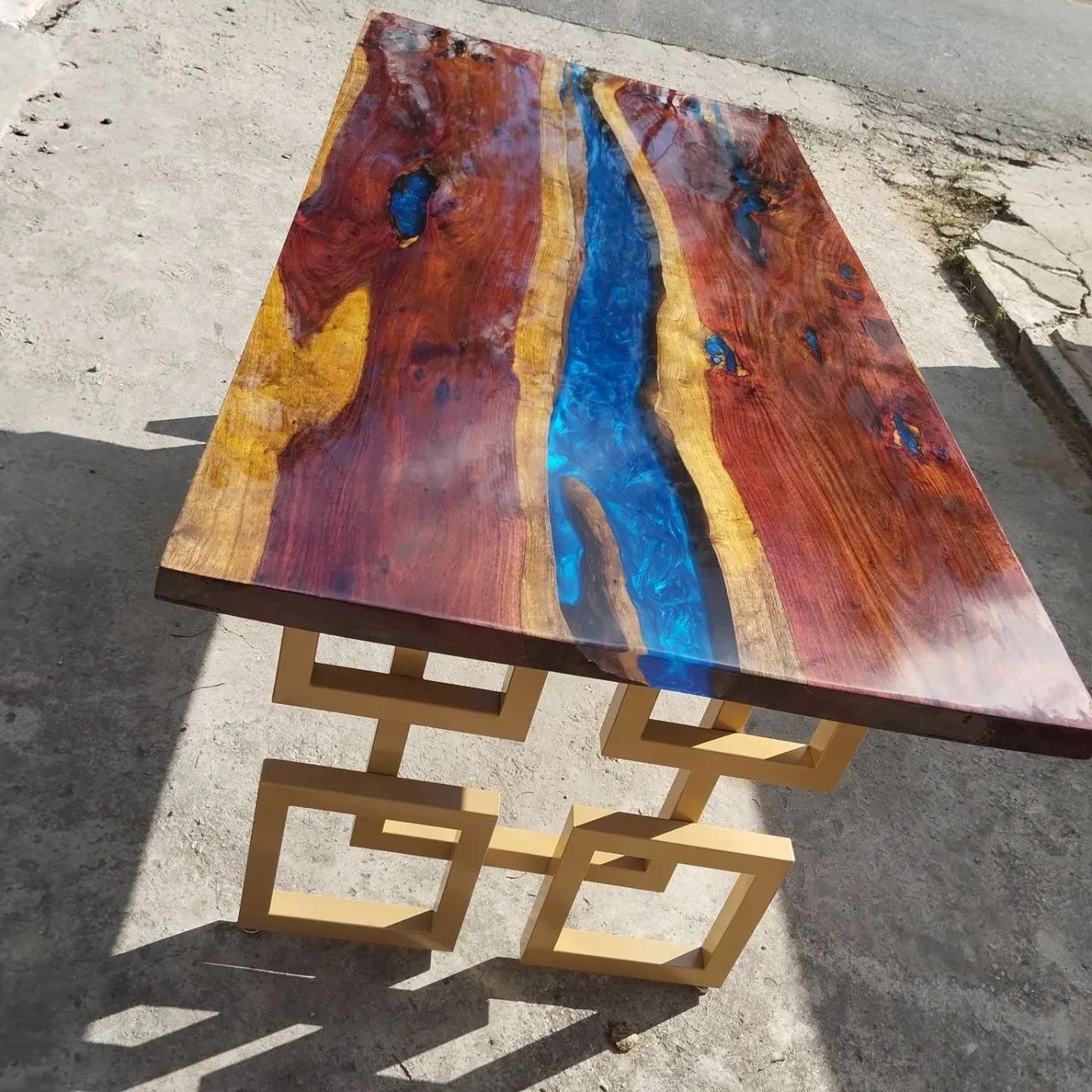 Mesa Rústica resinada 8 lugares Rivertable