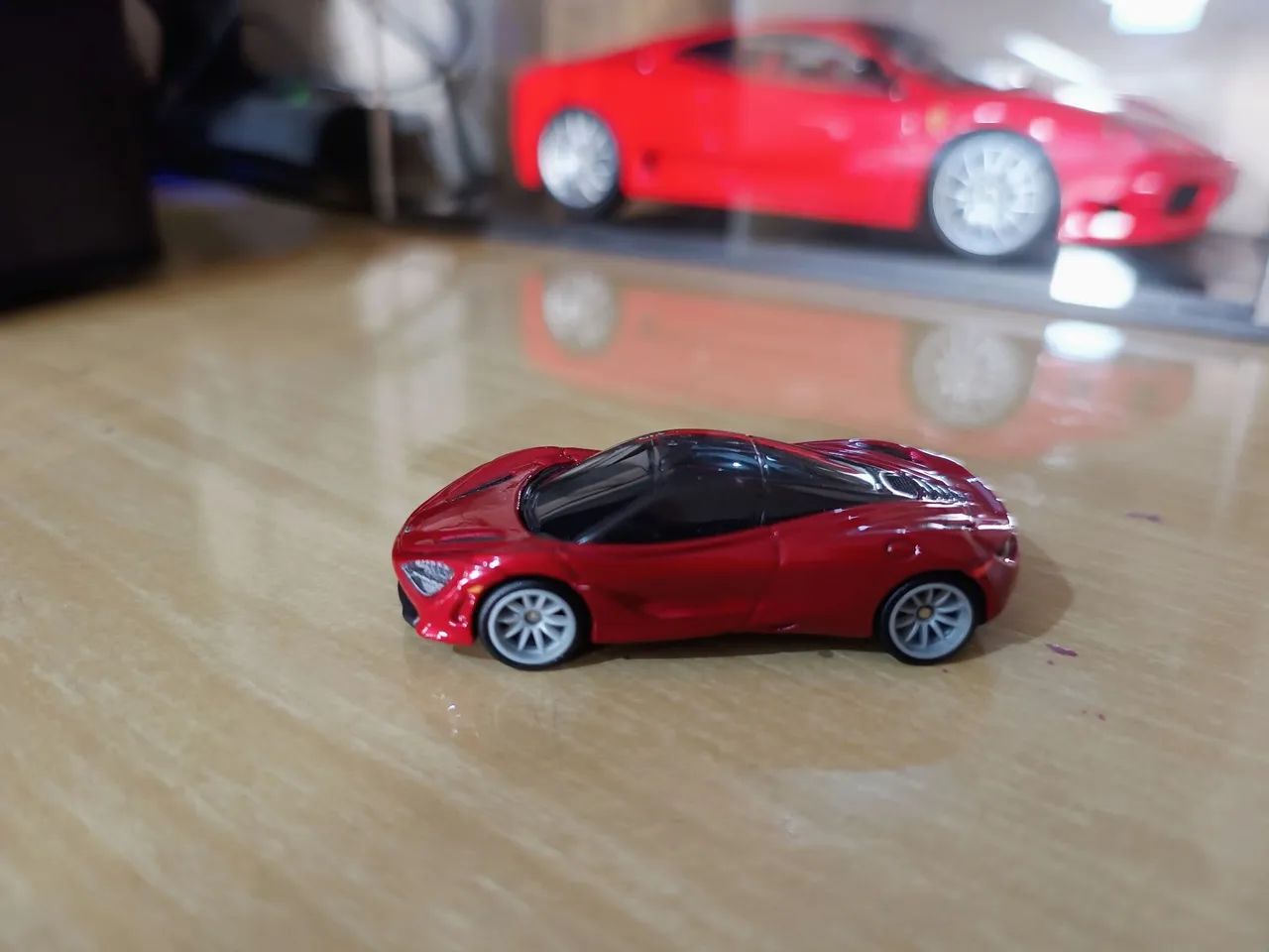 McLaren 720S Hot Wheels Premium - Foto 3