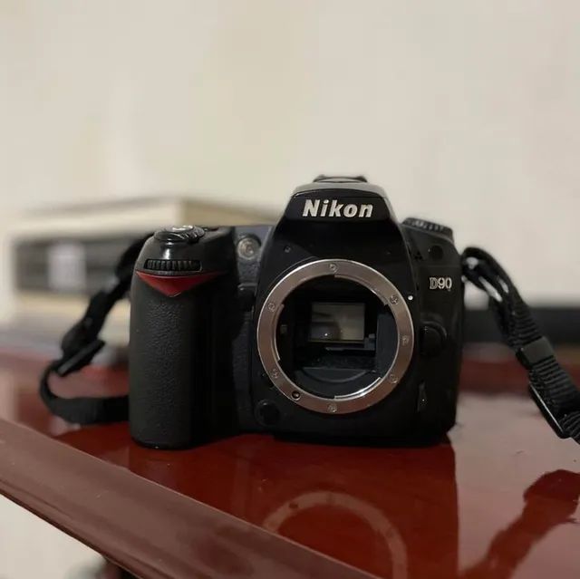 Nikon D90 - Foto 2