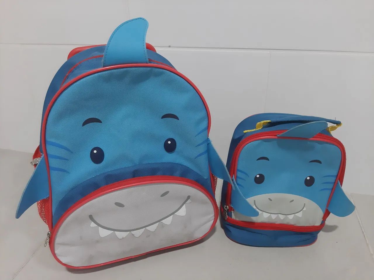 Aceito oferta Conjunto de Mochila e lancheira Infantil Tubarão - Foto 3
