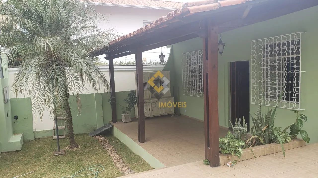 Casa 4 quartos - Liberdade