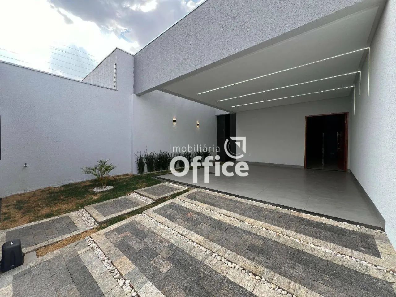 Casa á Venda na Melhor Localização do Bairro Buena Vista,com 3 Quartos! - Foto 2
