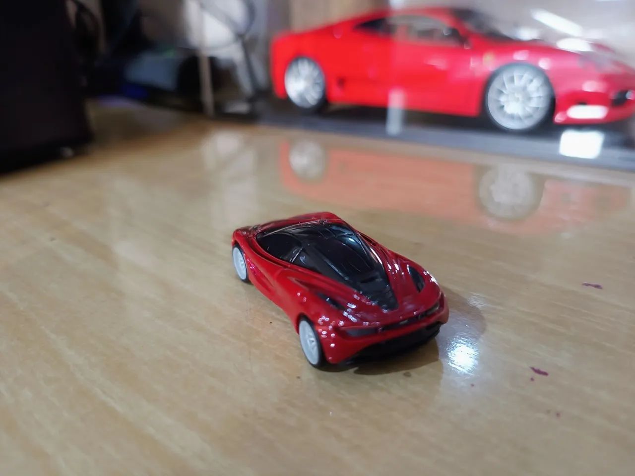 McLaren 720S Hot Wheels Premium - Foto 4