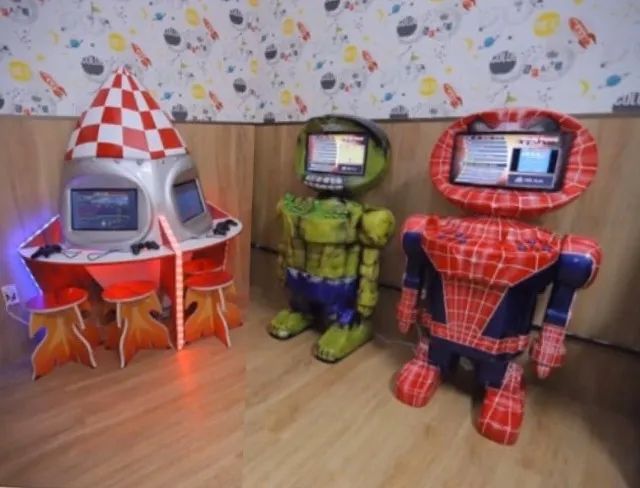 Brinquedos, simuladores e maquinas de diversões eletrônicas p/ buffet infantil