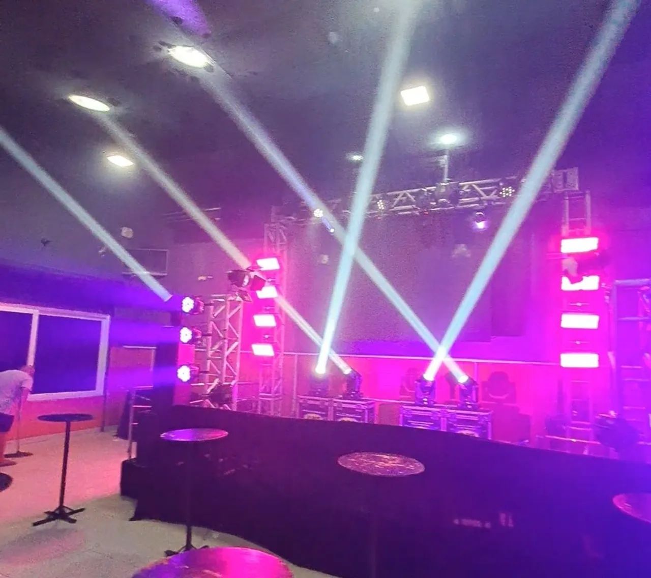 PAINÉL DE LED, SOM , ILUMINAÇÃO,  PALCO, DJS,, ESTRUTURAS  - Foto 3