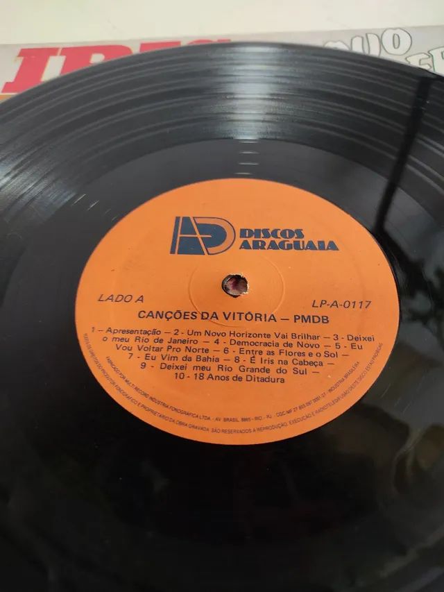 LP disco vinil Iris Rezende - o povo no poder, com encarte. - Foto 5