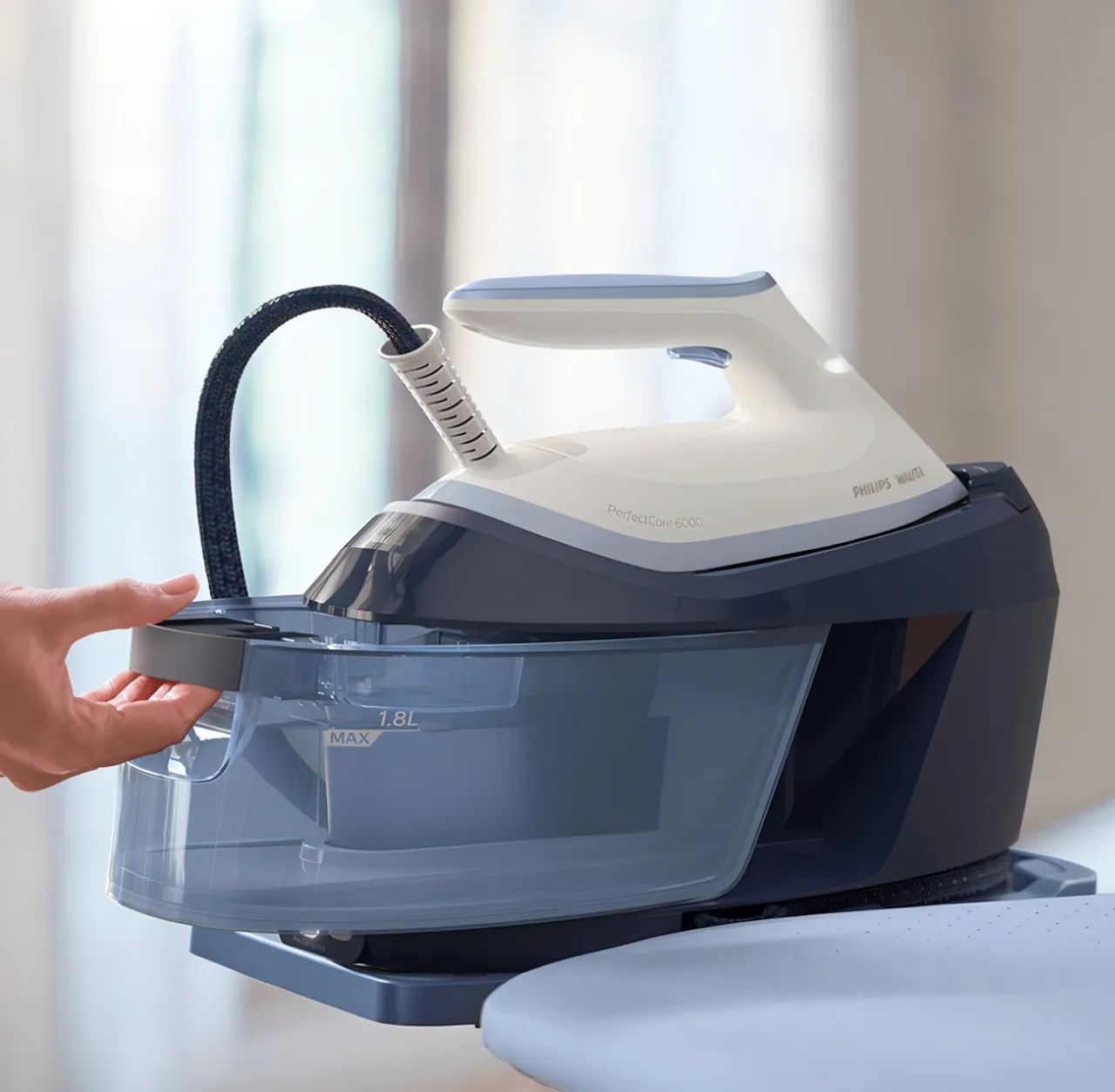 Passadeira a Vapor Philips PerfectCare 6000 - Foto 3