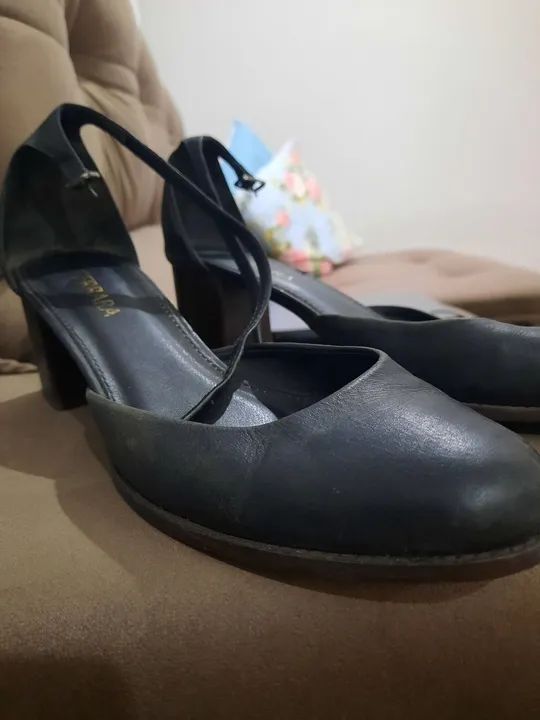 DESAPEGO Sandalia em couro legítimo n38 - Foto 3