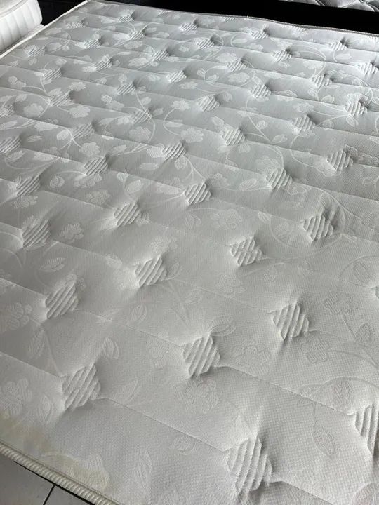 Cama 2,03 x 1,93 Ronconi - Foto 5