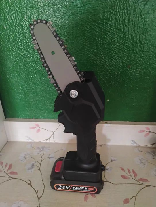 Mini motoserra elétrica 