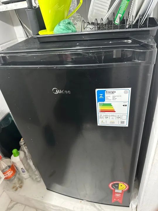 Frigobar Black Edition Preto 124 Litros Midea