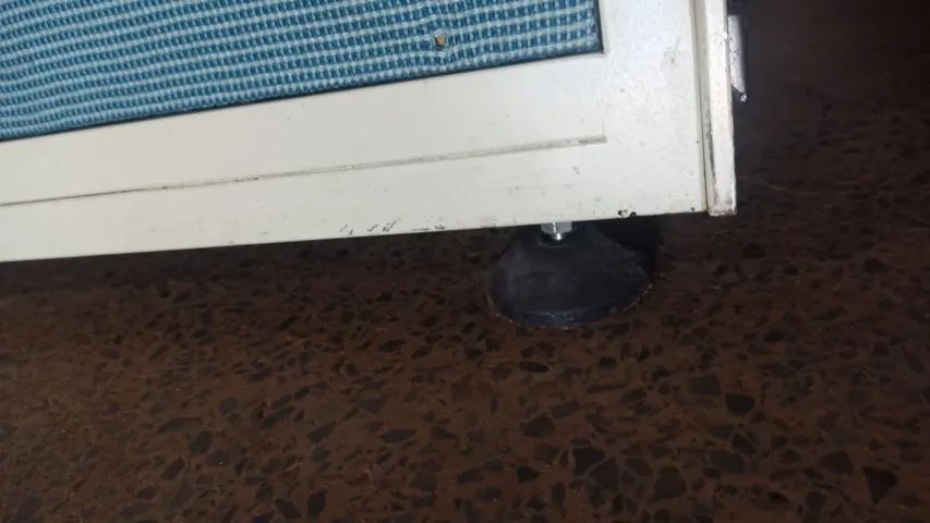 *Divisória de Escritório com Visor Superior em Vidro* - Foto 3