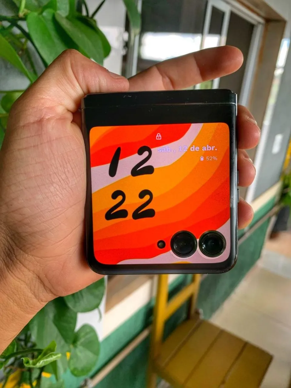 RAZR 40 ULTRA 