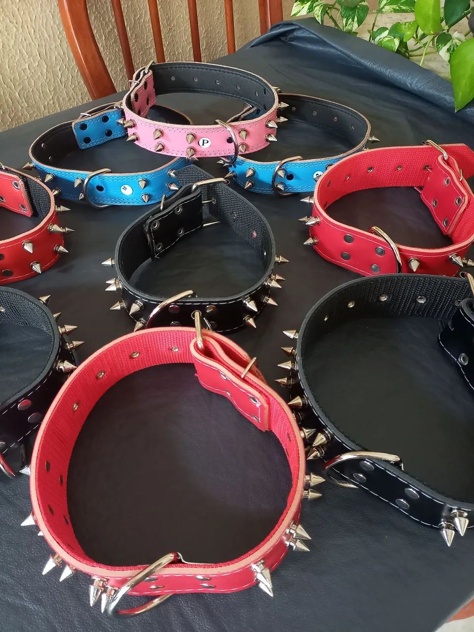 Coleira de Couro com Espinhos para Cães - Foto 4