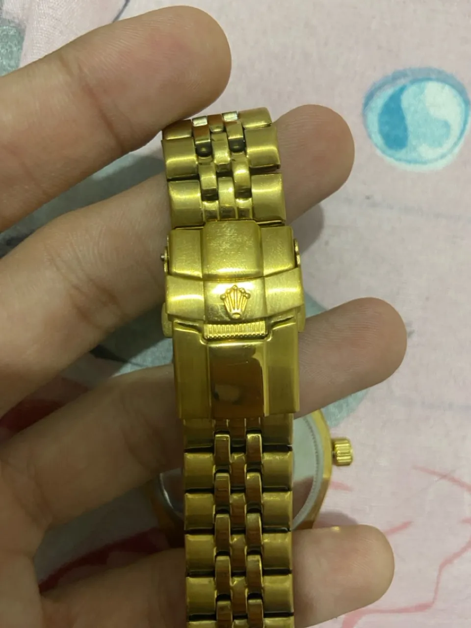 Relógio Dourado Rolex - Elegância e Sofisticação