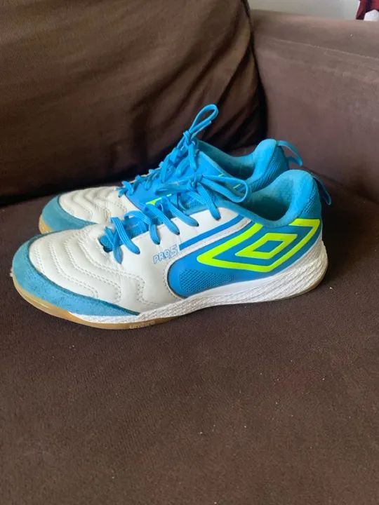 Chuteiras de Futsal Umbro Pro 5 - Tamanho 38 - Foto 3