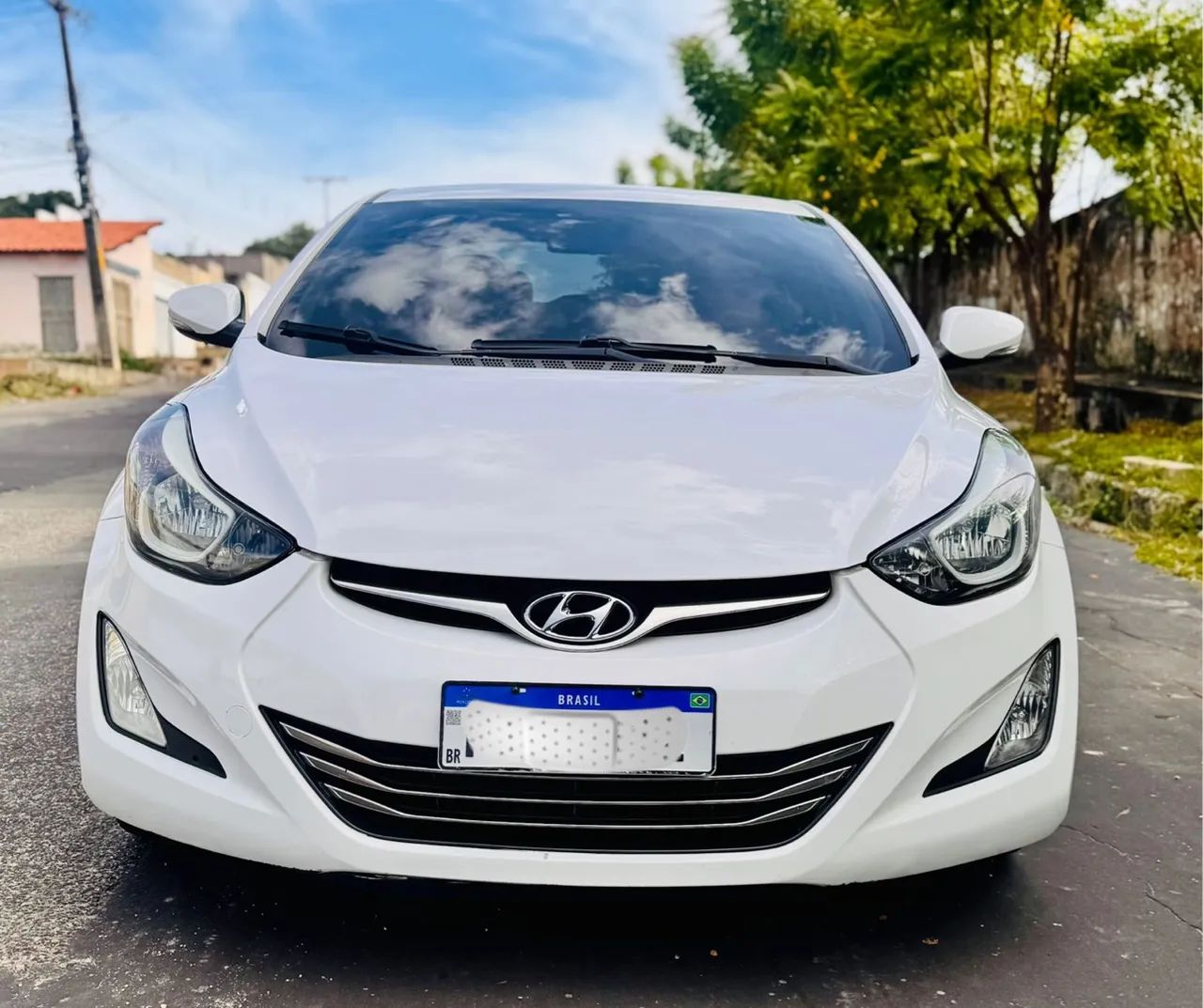 VENDO Hyundai Elantra, ANO 14/15.