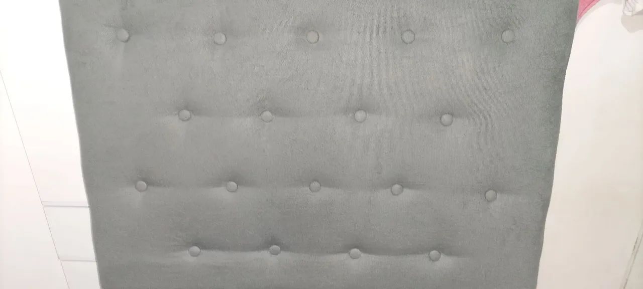 Cabeceira de cama solteiro.64169253120643121