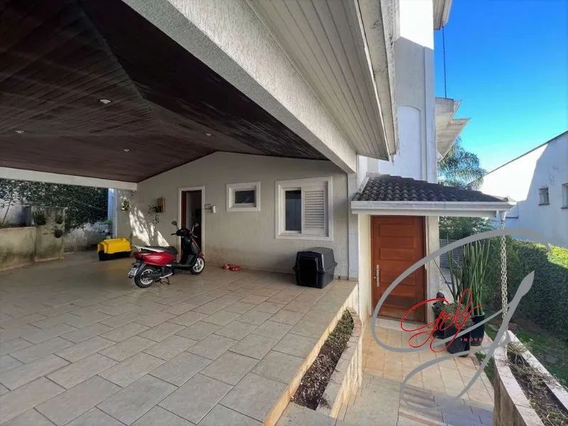 Linda Casa integrada 80% mobiliada em Cotia/SP com 4 Suítes, Piscina e 5 Vagas de Garagem, - Foto 5