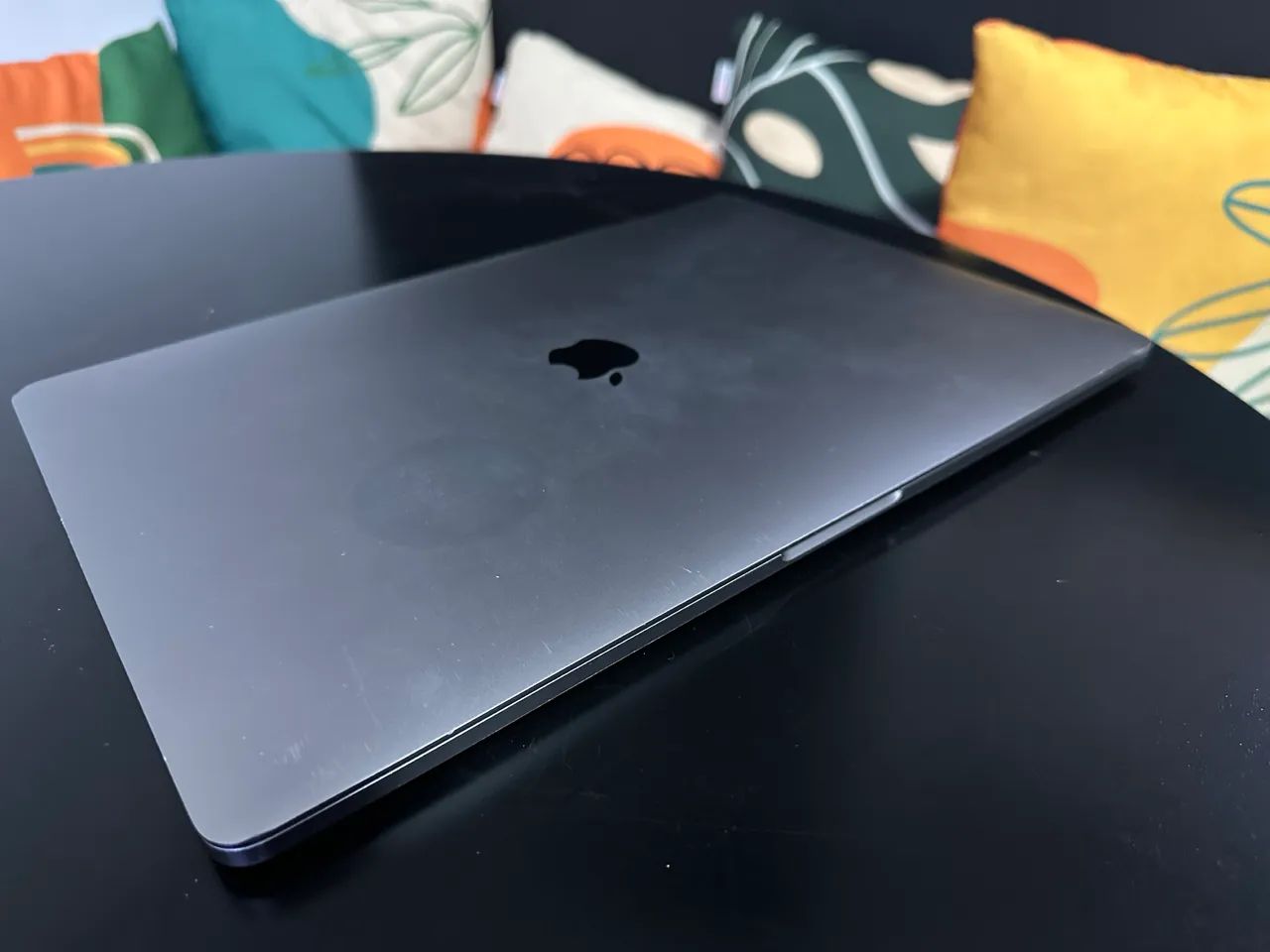 MacBook Pro I7 2017 Tela 15 com Touch Bar - Notebooks - São