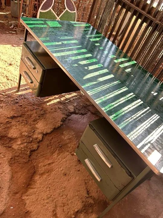 Mesa de Escritório Vintage com Tampo Verde - Foto 2