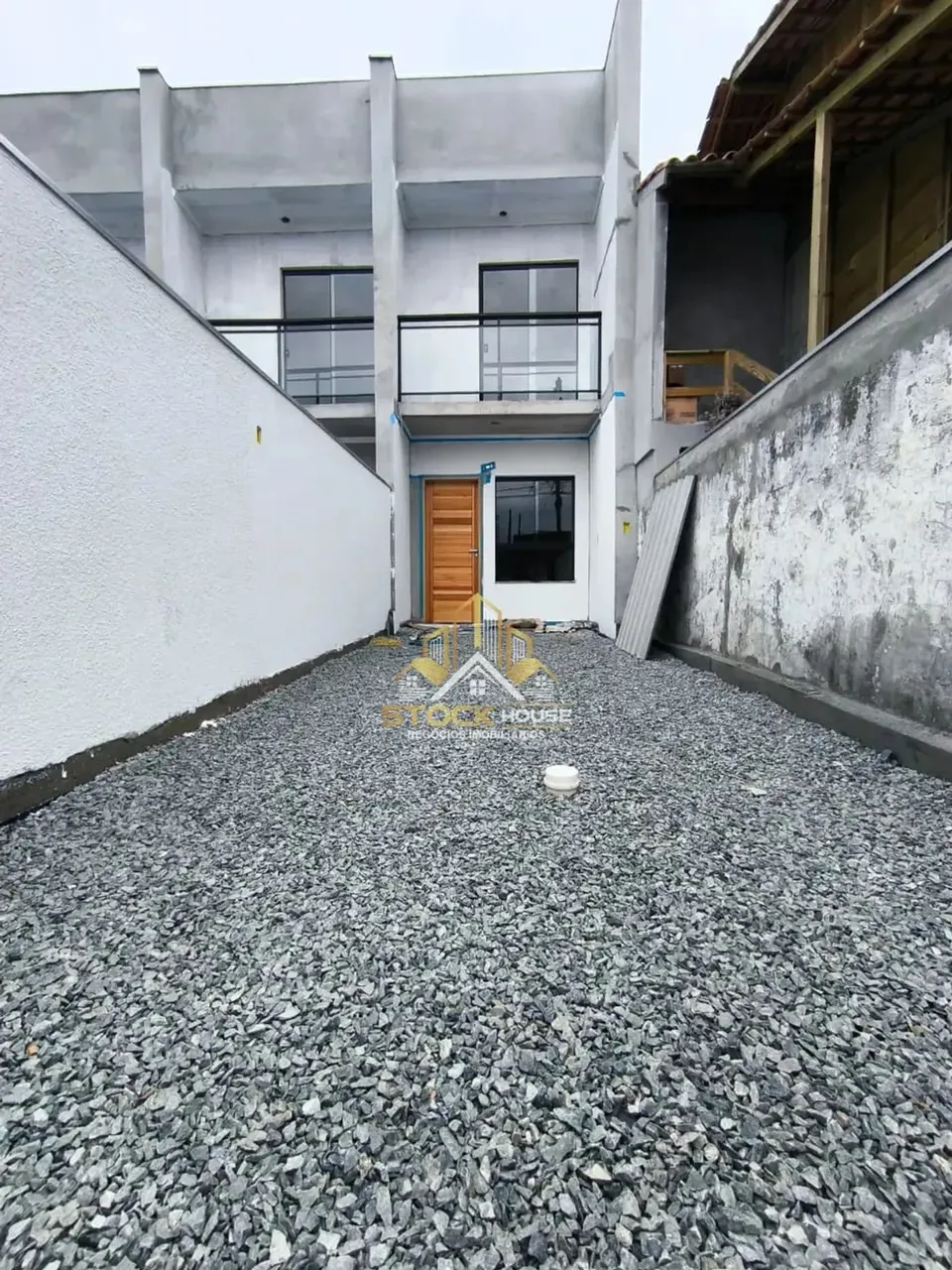 Sobrado Geminado Novo Á Venda Aventureiro Joinville