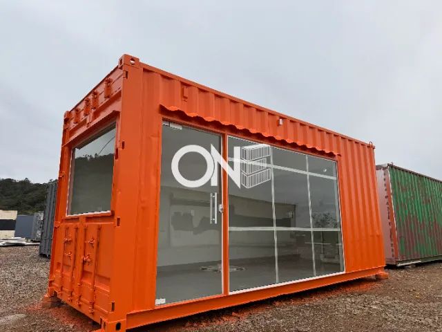 Lavanderia em container pronta para operar no formato de container 