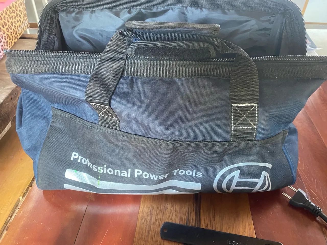 Esmerilhadeira Angular Bosch GWS 2200 180 Professional - Foto 3