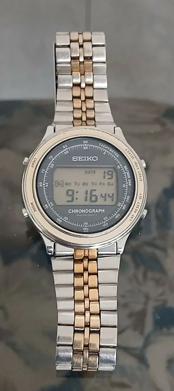 Raro Relógio antigo japonês Seiko SQ Chronograph digital anos 80  - Foto 2