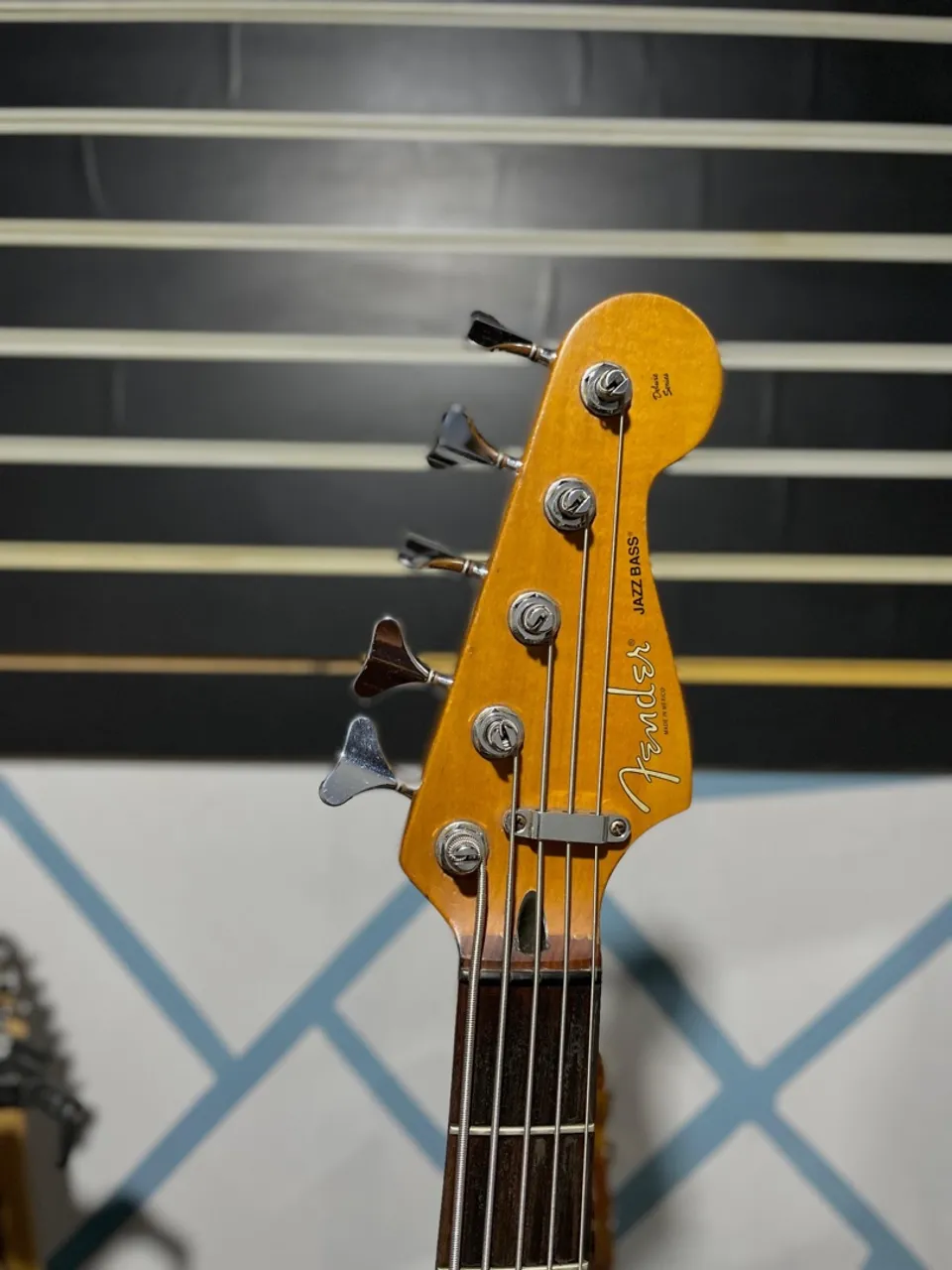 Baixo Fender Deluxe México