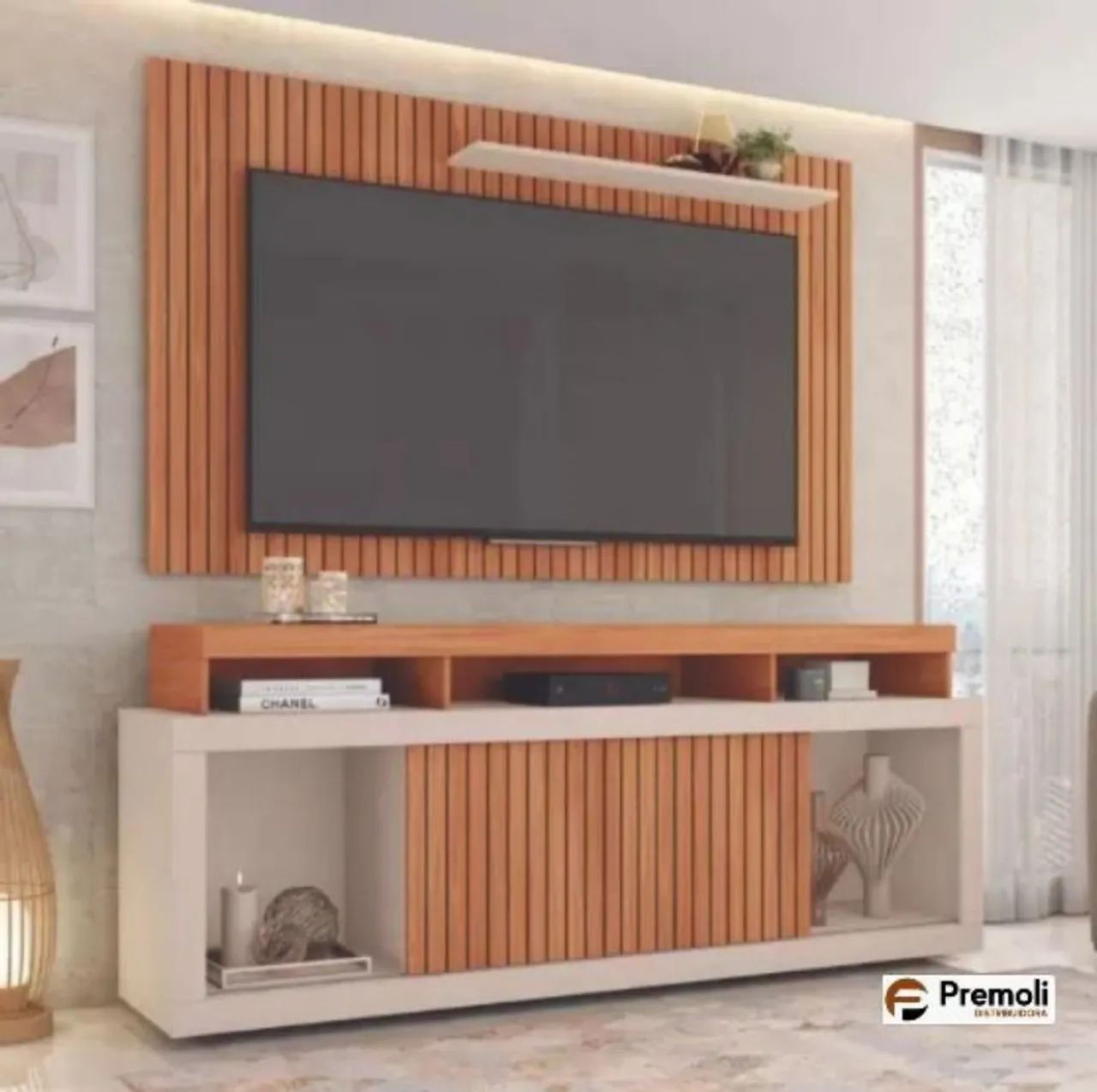 Painel para TV com Rack Amadeirado e Branco