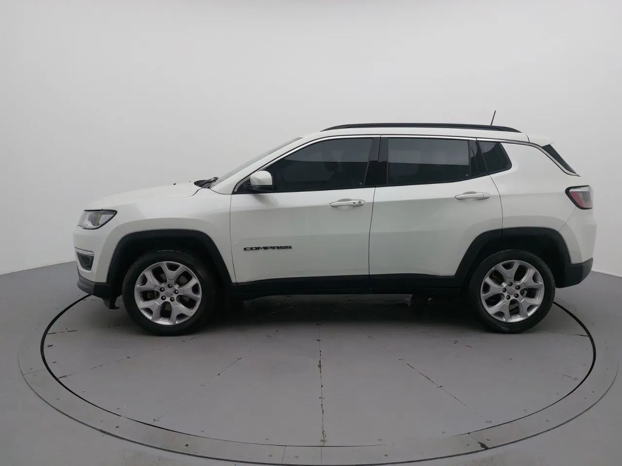 Jeep Compass 2021 2.0 16v flex longitude automático - Foto 2
